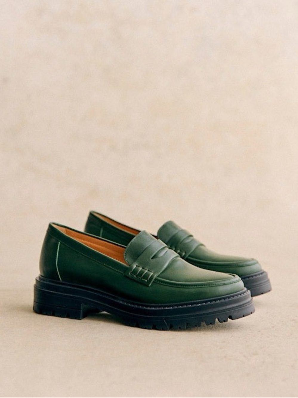 Sézane Albane Loafers in Smooth Green Leather FR 37 / US 6 - Picture 4 of 7